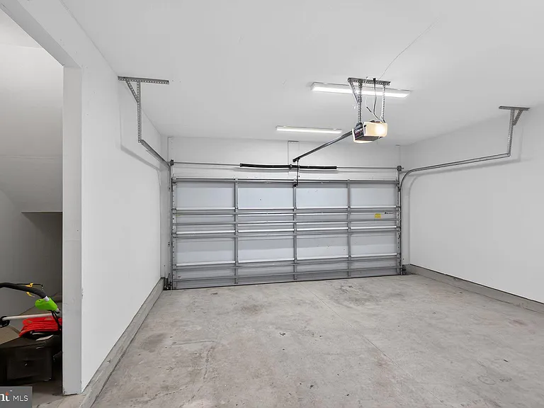 25450 Hopton House Ter — Photo 29