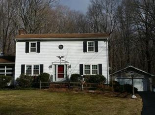 11 W Redding Rd, Danbury, CT 06810