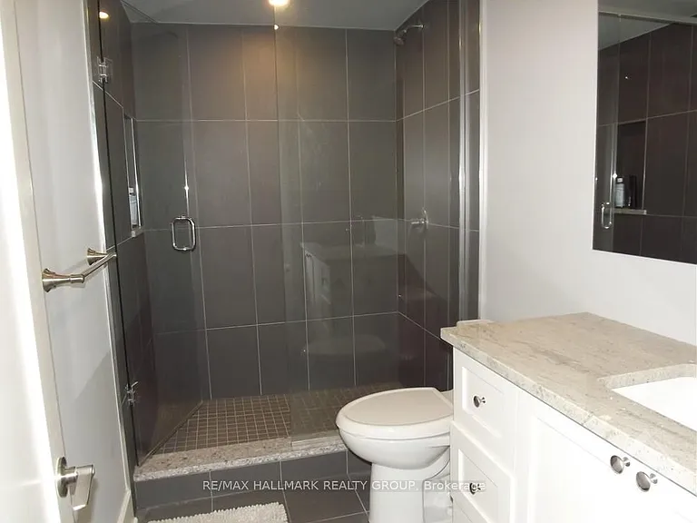 568 Gladstone Ave — Photo 18