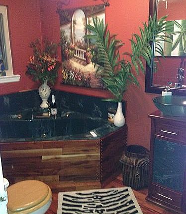 3rd image of 5029 Montcrest Dr