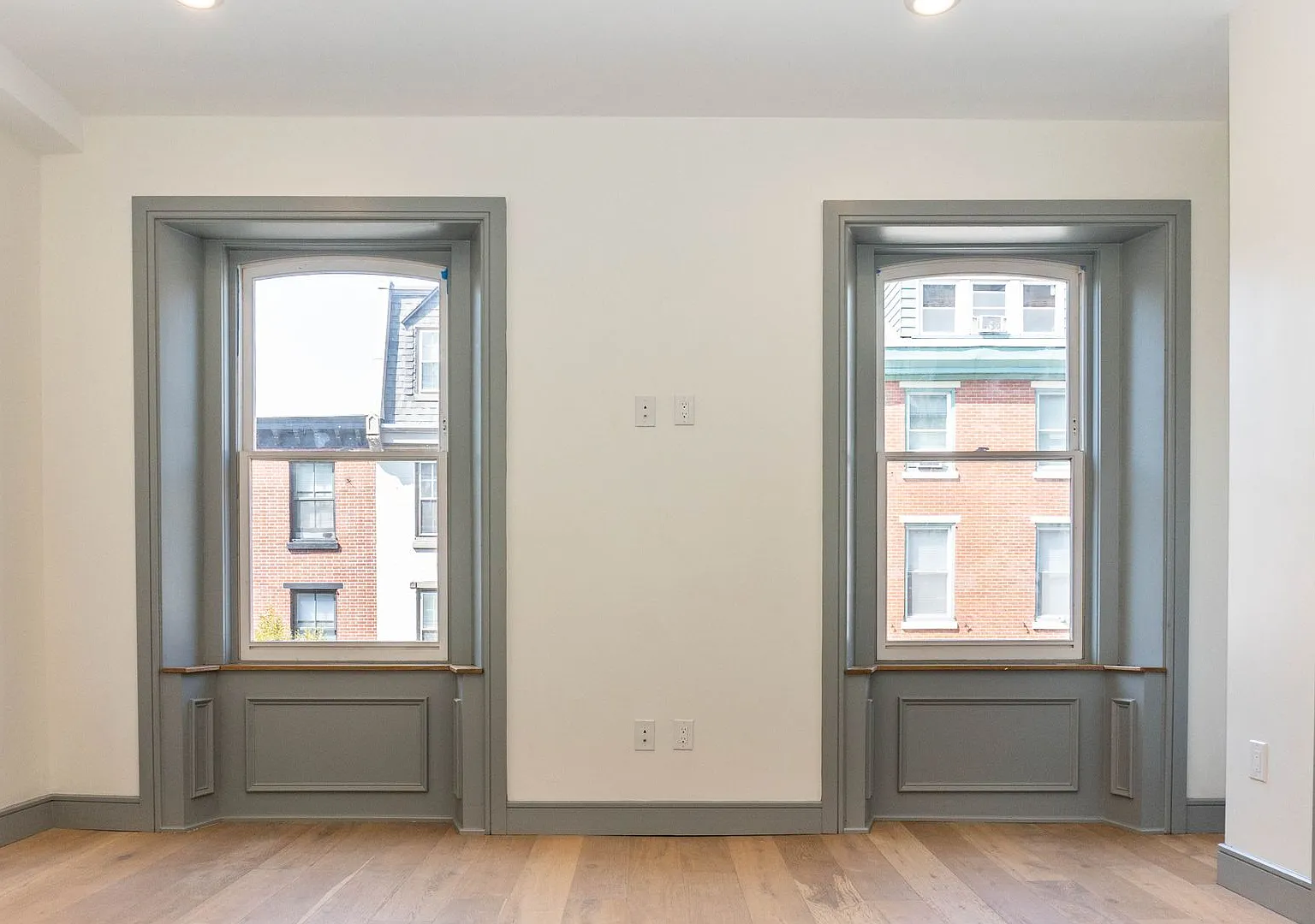 327 S 16th St — Photo 3