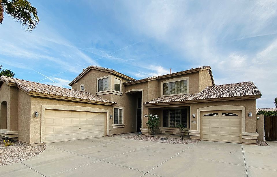 1st image of 2065 W Longhorn Dr