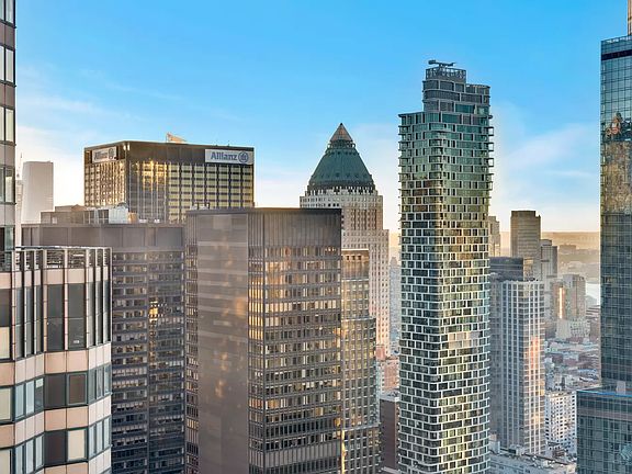 3rd image of 146 W 57th St APT 60F