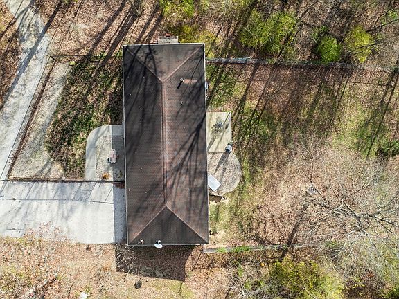4th image of 205 Sanctuary Ln