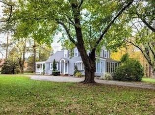 1489 Pippin Orchard Rd, Cranston, RI 02921
