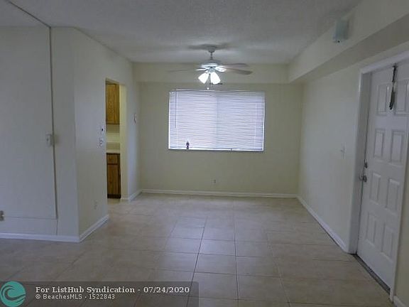 4th image of 3162 Coral Springs Dr #1
