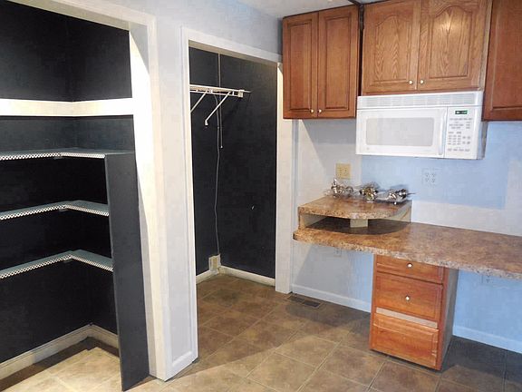 additional space for Large Bedroom