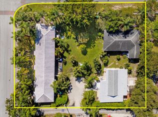 302 SW 15th St, Dania, FL 33004