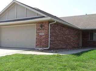 3007 Cottonwood Hill Dr, Newton, KS 67114