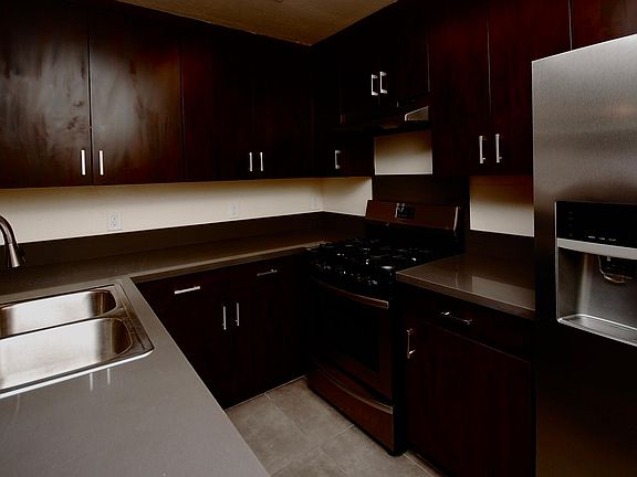 3rd image of 3702 Jasmine Ave #328