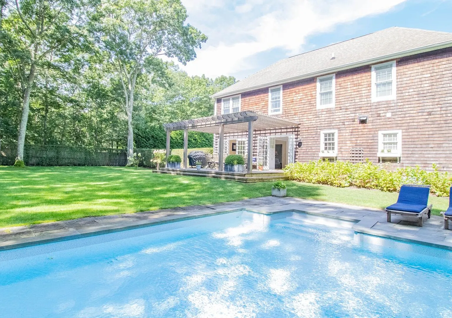 Sagaponack Cottage with Private Pool and Outdoor Dining — Photo 1