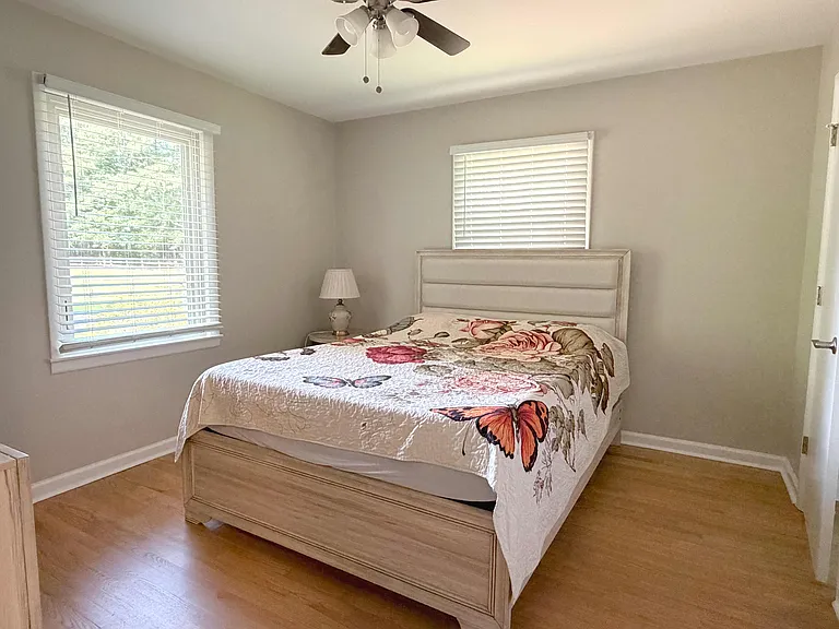 1312 Goodwin Rd — Photo 16