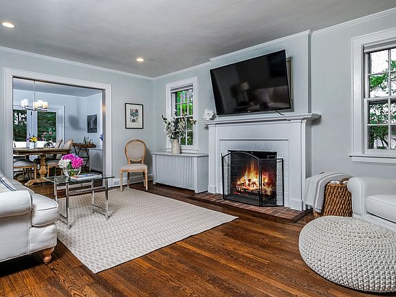 19 Nassau Rd Larchmont, NY (09 of 37).jpg