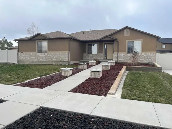 368 S Lacee Ln, Grantsville, UT 84029