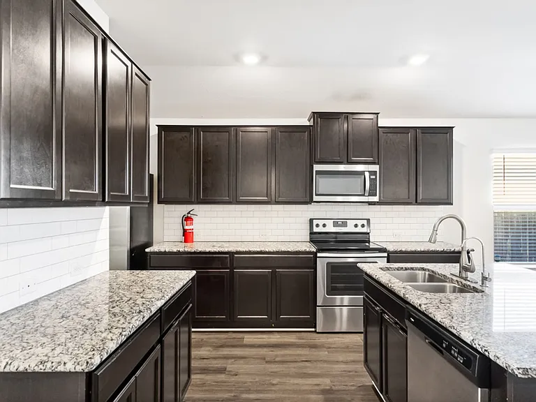 7451 Hercules Point — Photo 7