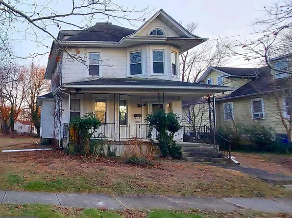 302 W Washington Ave, Magnolia, NJ 08049