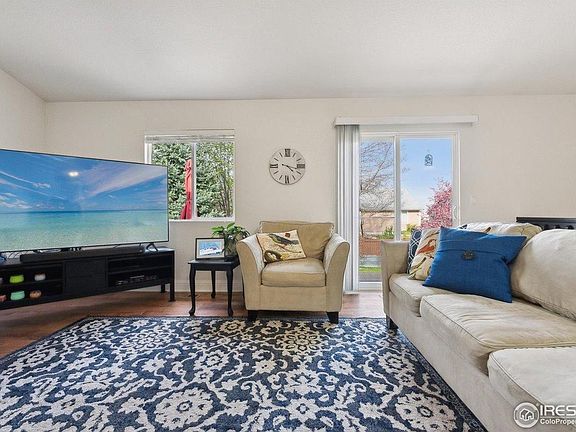 5th image of 4056 La Veta Dr
