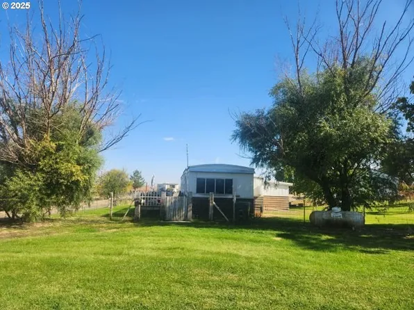 80747 Wagon Wheel Loop, Irrigon, OR 97844