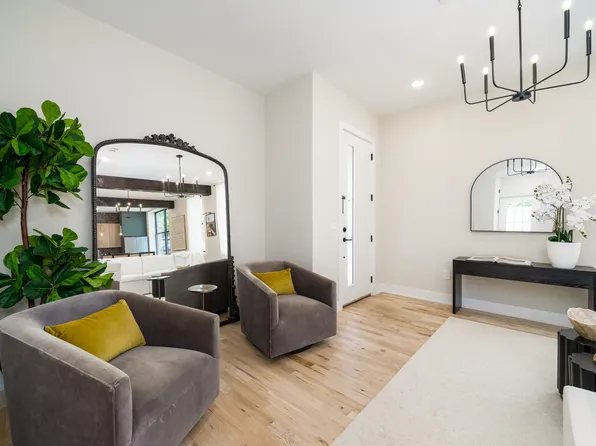 10 Prescott Street image 11 of 30