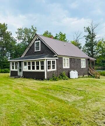 9th image of 44 Washburn Road