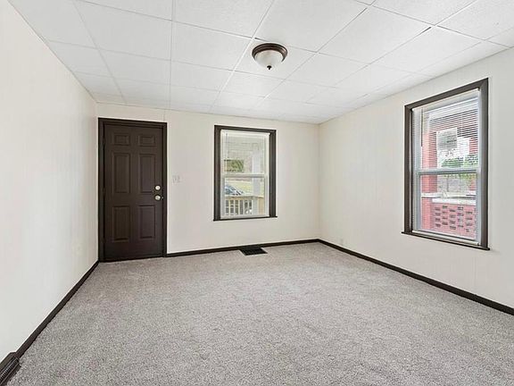 3rd image of 236 Dearborn St #236