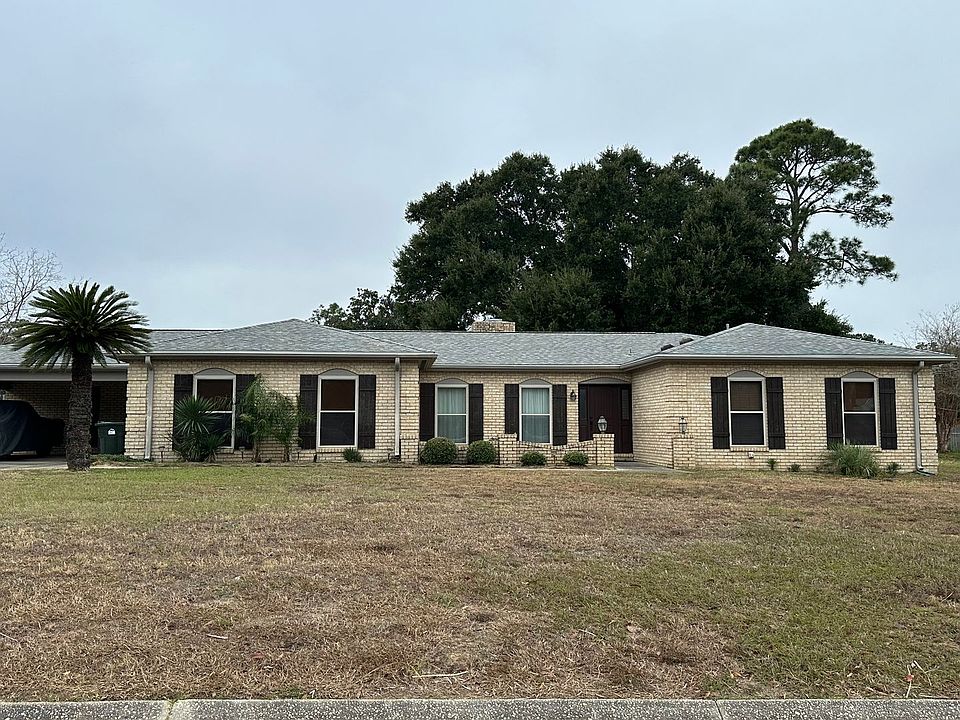 1st image of 6809 White Oak Dr