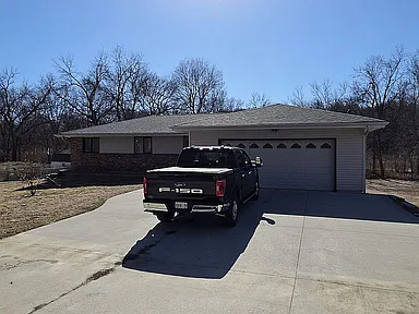 22353 Pioneer Trl — exterior photo