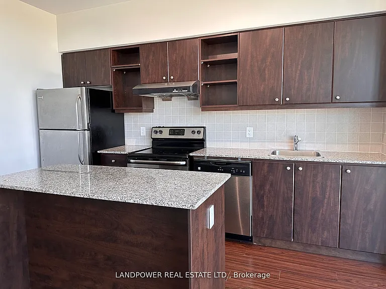 35 Brian Peck Cres #Penthouse 20 — Photo 6