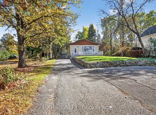 96 Constance Lake Rd, Ottawa, ON K2K1X7