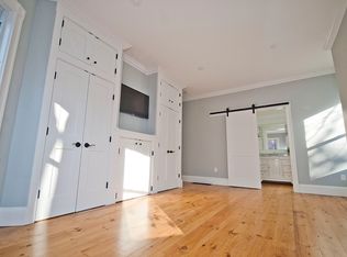 219-221 Harvard St #219-1, Cambridge, MA 02139