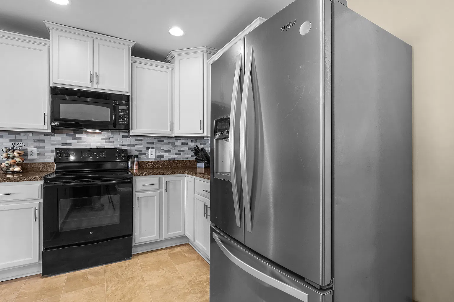 304 Connor Ct — photo 8