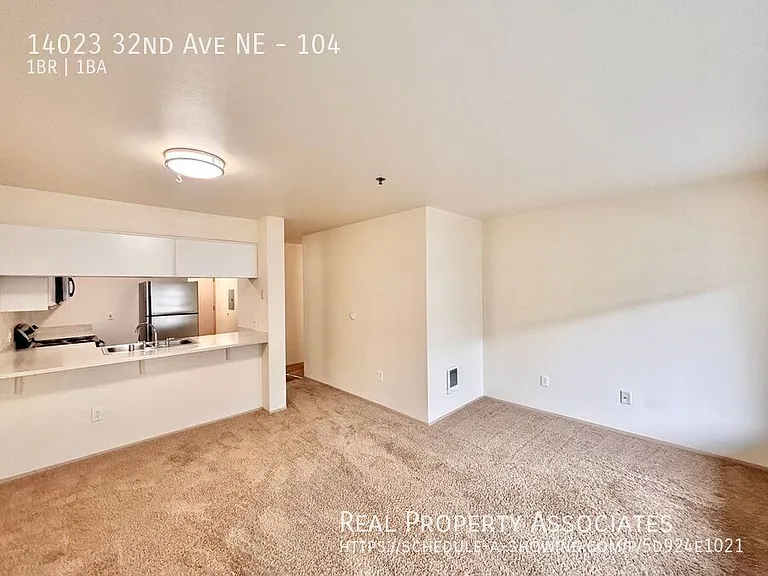 Parkway 1 — Photo 11