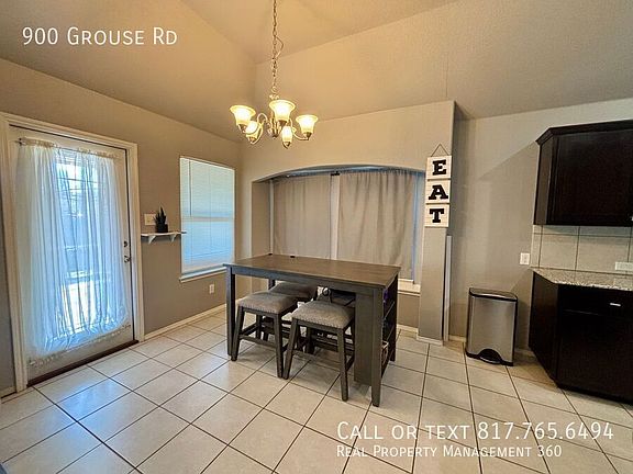 4th image of 900 Grouse Rd