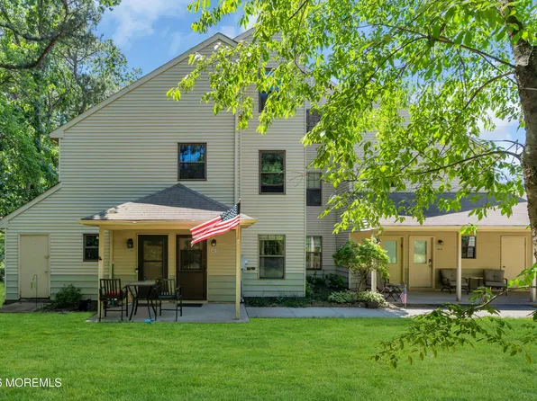 405 Geranium Court, Jackson, NJ 08527