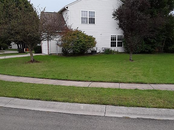 3rd image of 6690 Wimbledon Dr