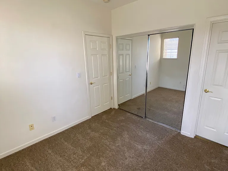 396 Marble Arch Ave #3 — Photo 11