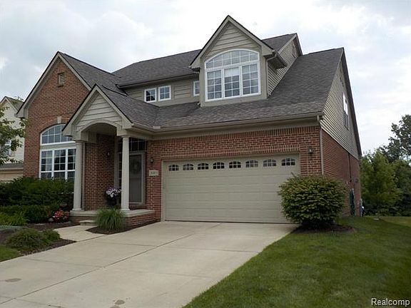 2nd image of 50105 Venice Ct