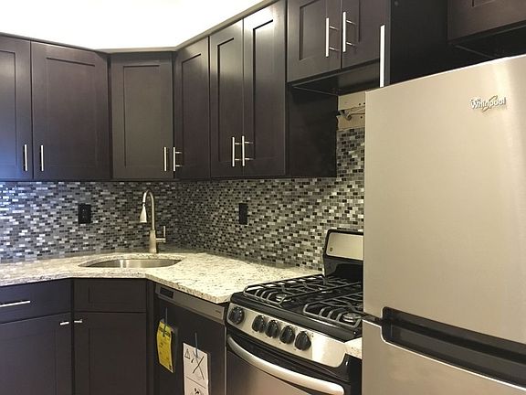 2nd image of 3067 32nd St APT 1A