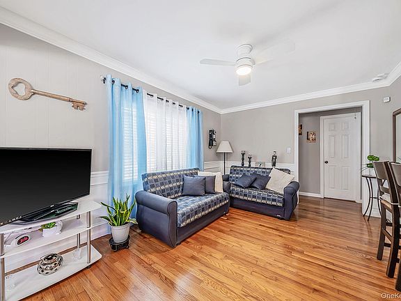 4th image of 135 Clayton Street