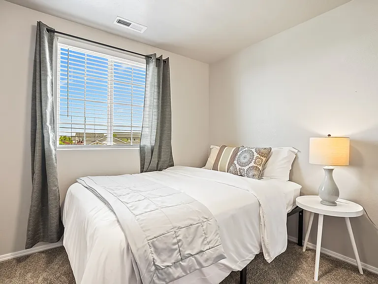 17589 Mountain Springs Ave — Photo 46