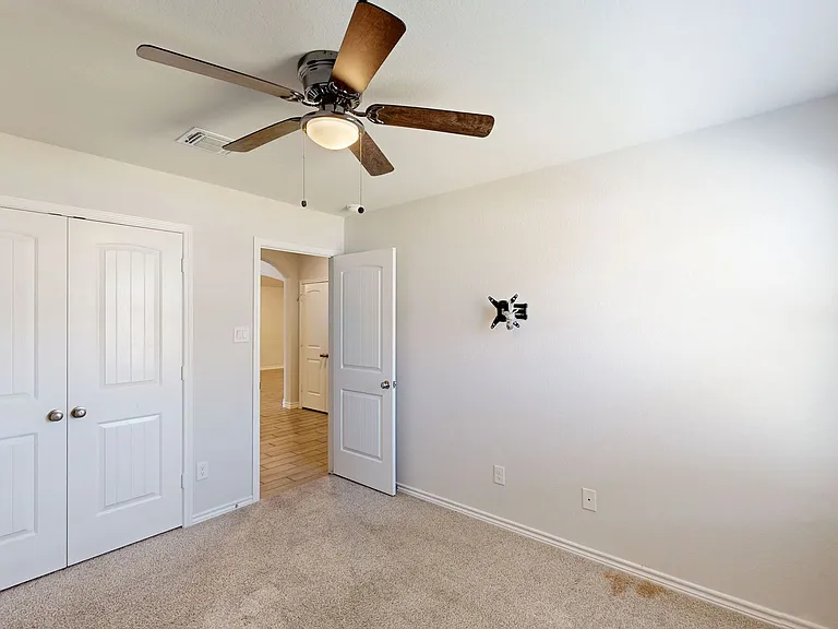 2417 Lavigne Ct — Photo 16