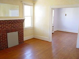 4th image of 1646 Sunset Ave