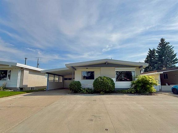 5th image of 2610 20th Ave S