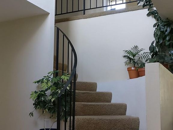 3rd image of 11517 Paseo Del Oso NE