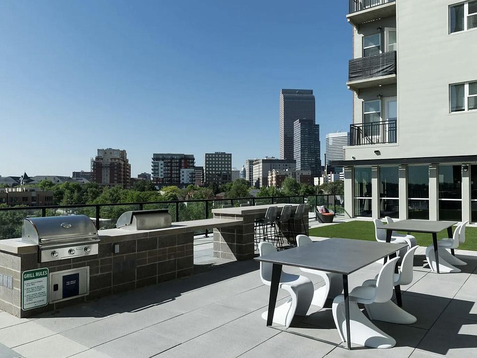 1st image of 2223 Welton St #107