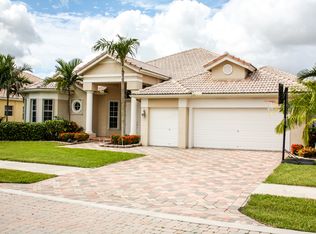 8382 N Lake Forest Dr, Davie, FL 33328