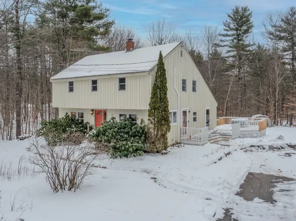 954 Parker Mountain Road, Strafford, NH 03884