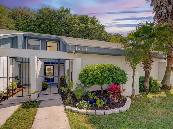 1244 Wonderwood Dr, Atlantic Beach, FL 32233