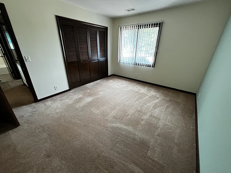428 Butternut Dr #4 — Photo 9