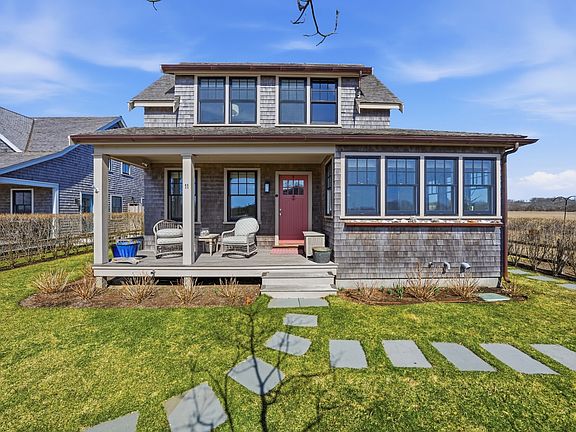 2nd image of 11 Hydrangea Ln